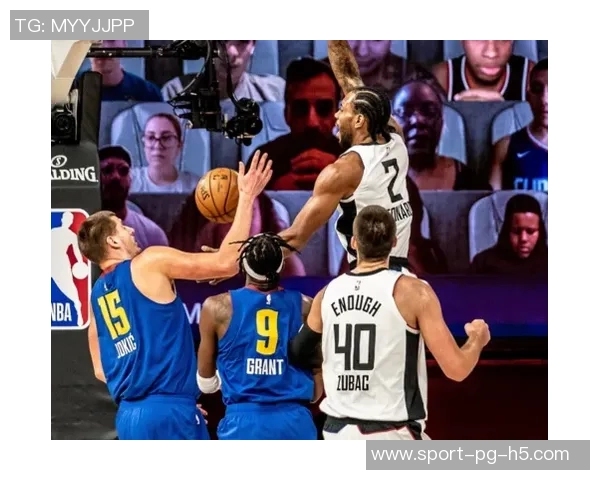 霍华德与小波特分享失去处子之身的不同经历与故事